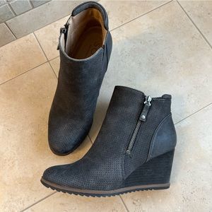 Soul Naturalizer Dark Grey Wedge Bootie Size 7